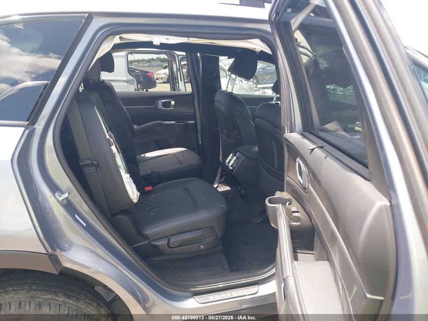 2025 Kia Sorento VIN 5XYRKDJF1SG369071 IAAI salvage auction — ROLLOVER, Salvage Title, sold $3,500 on 2026-08-01 (photo 8)