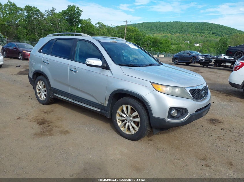 2011 Kia Sorento VIN 5XYKUDA24BG155555 IAAI salvage auction — NORMAL WEAR, Clear (Montana), sold $675 on 2026-07-30 (photo 1)