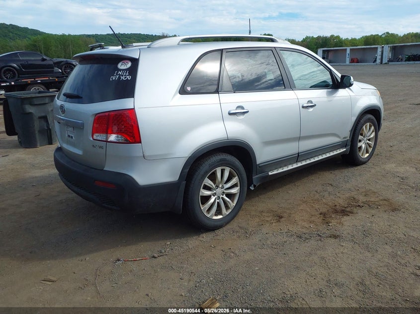 2011 Kia Sorento VIN 5XYKUDA24BG155555 IAAI salvage auction — NORMAL WEAR, Clear (Montana), sold $675 on 2026-07-30 (photo 4)