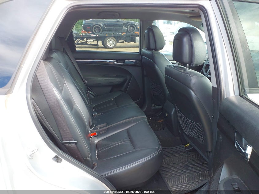 2011 Kia Sorento VIN 5XYKUDA24BG155555 IAAI salvage auction — NORMAL WEAR, Clear (Montana), sold $675 on 2026-07-30 (photo 8)