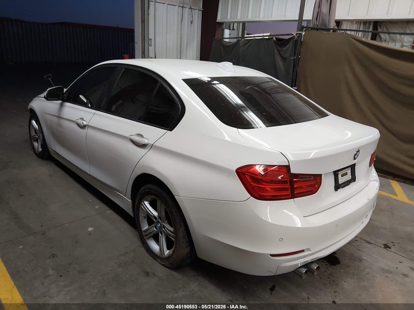 2014 BMW 3er VIN WBA3C1C59EK112676 IAAI salvage auction — FRONT END, Salvage (Arizona), sold $1,050 on 2026-07-28 (photo 3)