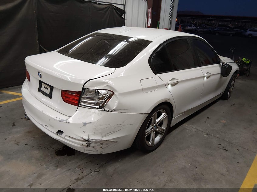2014 BMW 3er VIN WBA3C1C59EK112676 IAAI salvage auction — FRONT END, Salvage (Arizona), sold $1,050 on 2026-07-28 (photo 4)