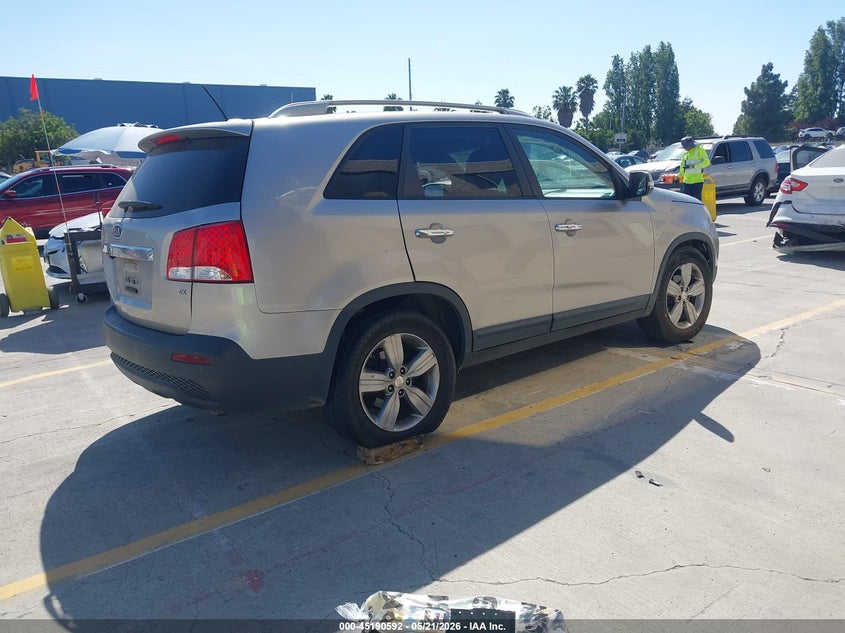 2013 Kia Sorento VIN 5XYKU4A61DG341902 IAAI salvage auction — FRONT END, Salvage (California), sold $475 on 2026-07-20 (photo 4)