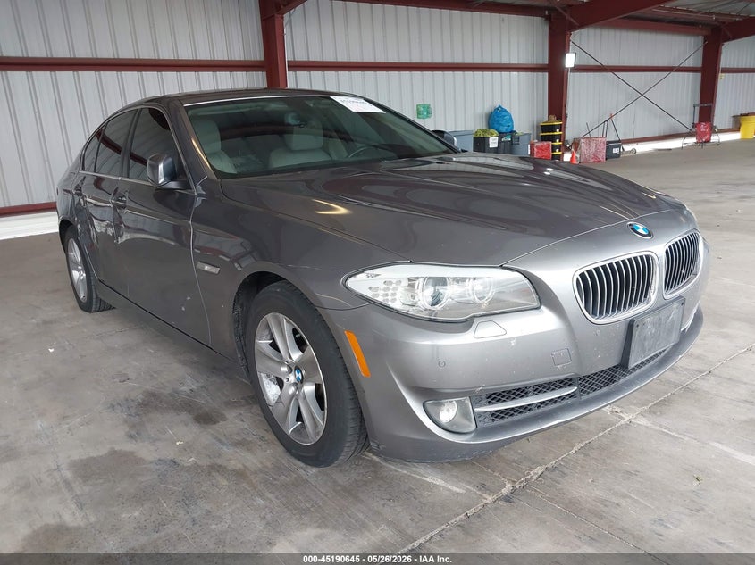 2013 BMW 5er VIN WBAXG5C56DD235061 IAAI salvage auction — RIGHT SIDE, Salvage (California), sold $1,150 on 2026-07-14 (photo 1)