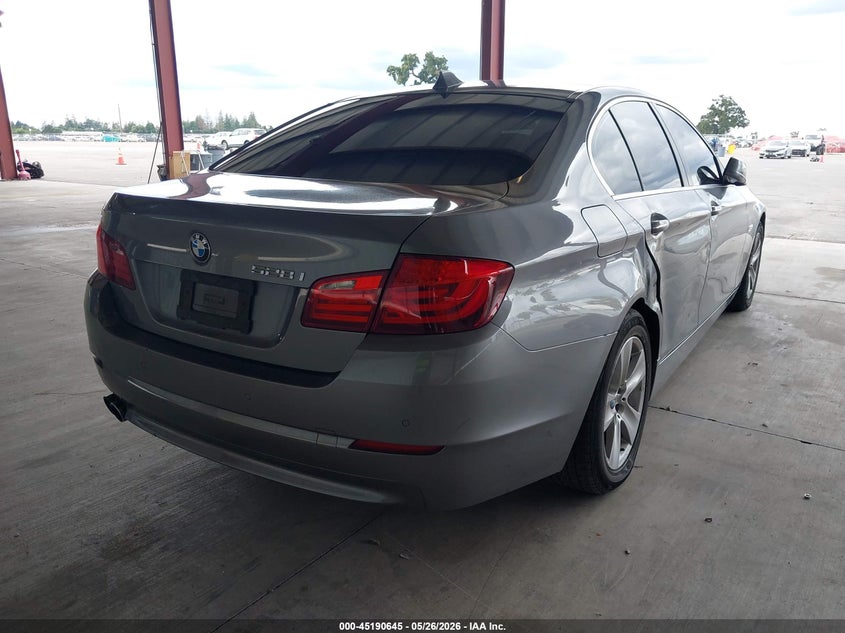 2013 BMW 5er VIN WBAXG5C56DD235061 IAAI salvage auction — RIGHT SIDE, Salvage (California), sold $1,150 on 2026-07-14 (photo 4)