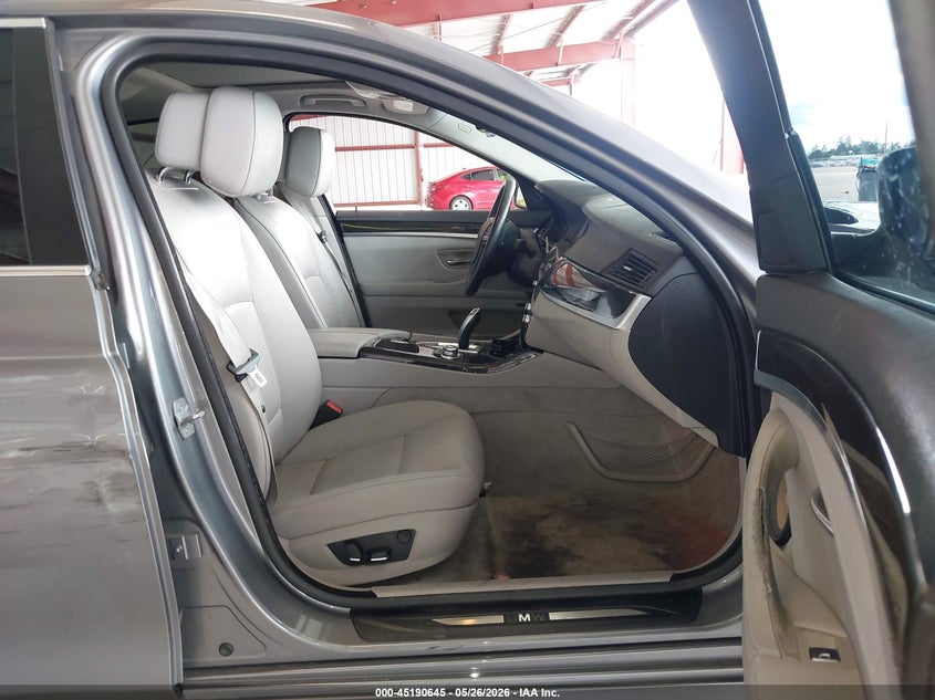 2013 BMW 5er VIN WBAXG5C56DD235061 IAAI salvage auction — RIGHT SIDE, Salvage (California), sold $1,150 on 2026-07-14 (photo 5)