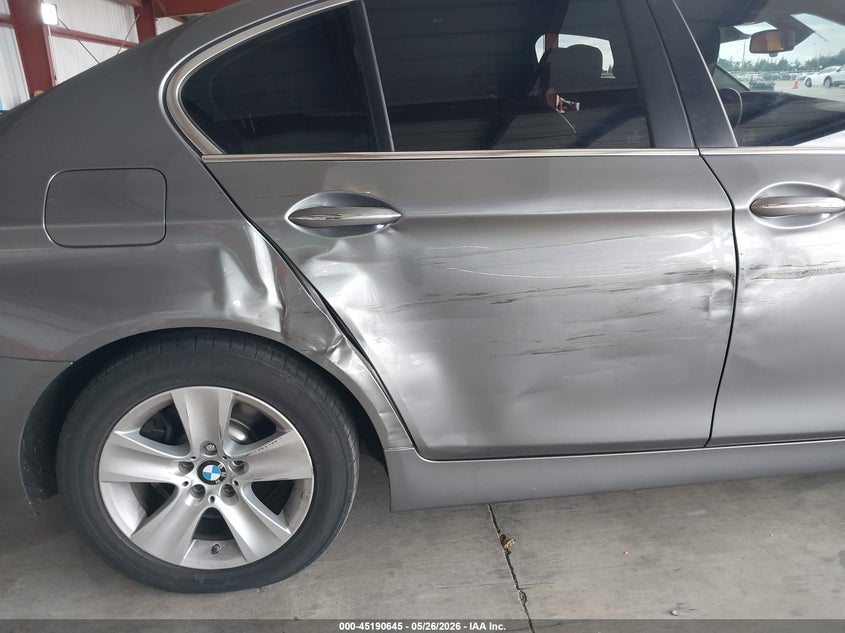 2013 BMW 5er VIN WBAXG5C56DD235061 IAAI salvage auction — RIGHT SIDE, Salvage (California), sold $1,150 on 2026-07-14 (photo 6)