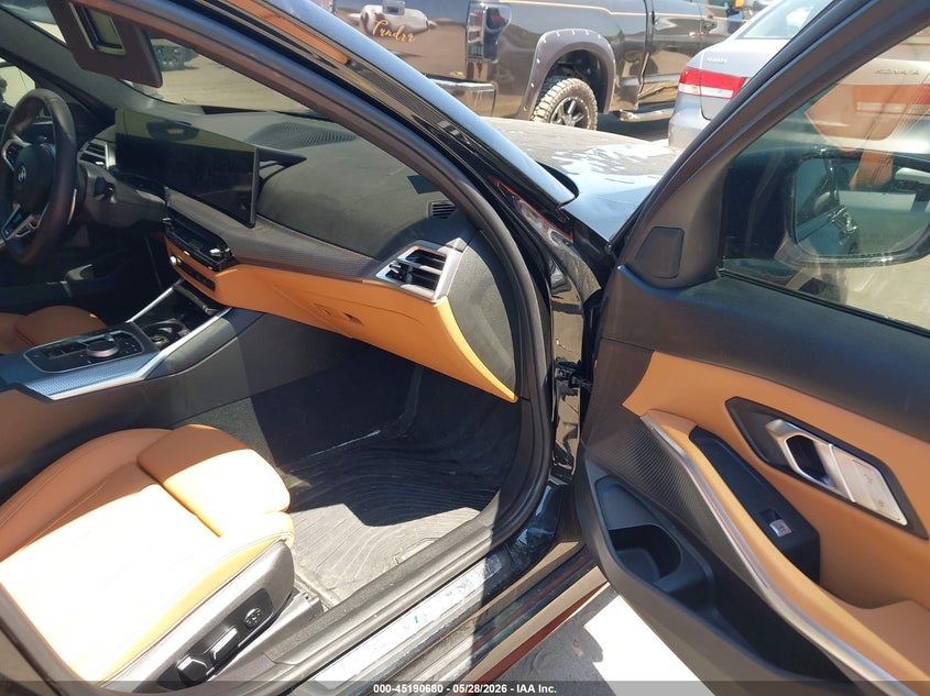 2026 BMW 3er VIN 3MW89CW01T8G10594 IAAI salvage auction — HAIL, Salvage Title, sold $17,600 on 2026-07-30 (photo 5)