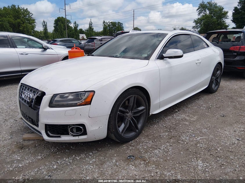2010 Audi S5 VIN WAUVVAFR8AA065304 IAAI salvage auction — HAIL, Clear (Missouri), sold $525 on 2026-07-13 (photo 2)
