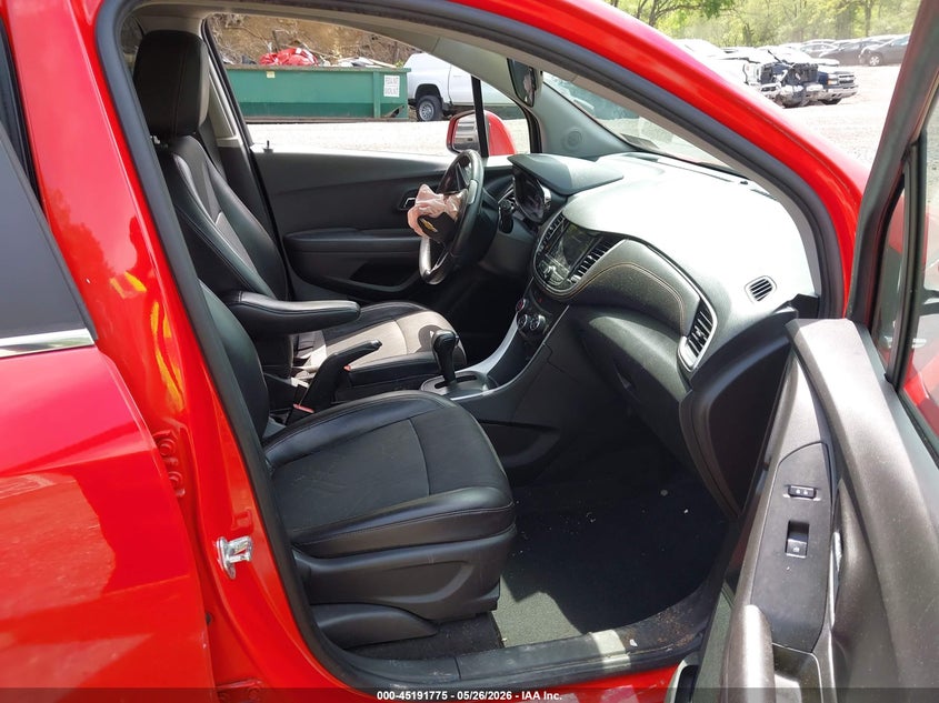2020 Chevrolet Trax VIN KL7CJPSB4LB341585 IAAI salvage auction — RIGHT FRONT, Salvage Title, sold $1,500 on 2026-07-07 (photo 5)