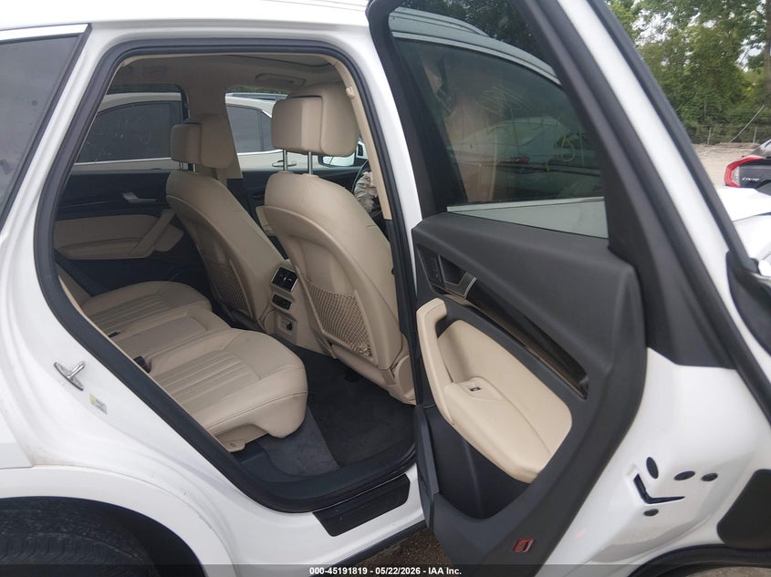 2019 Audi Q5 VIN WA1BNAFY6K2046284 IAAI salvage auction — FRONT END, Salvage (Indiana), sold $6,300 on 2026-07-29 (photo 8)