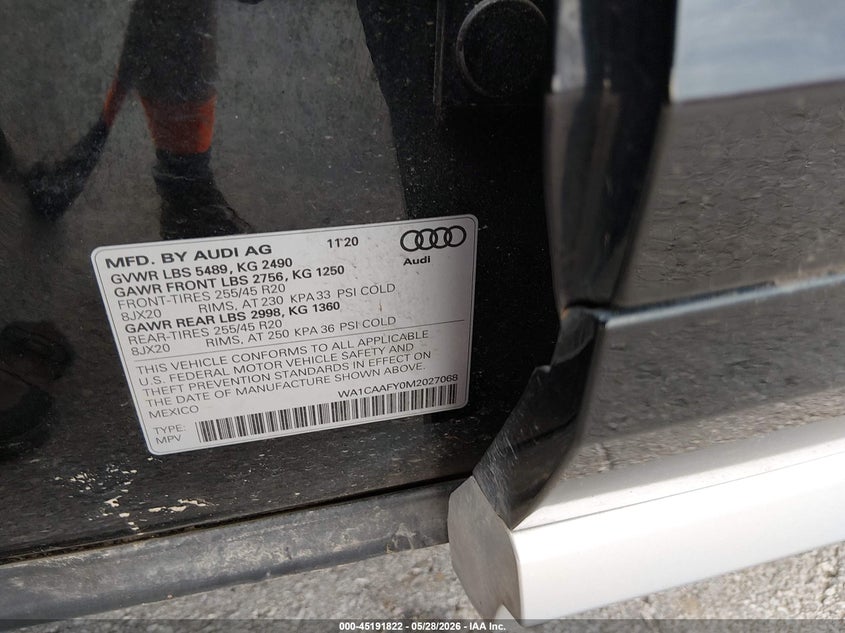 2021 Audi Q5 VIN WA1CAAFY0M2027068 IAAI salvage auction — WATER/FLOOD, Salvage Title, sold $8,250 on 2026-07-30 (photo 9)