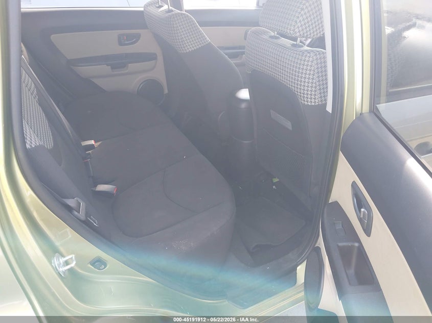 2011 Kia Soul VIN KNDJT2A26B7292352 IAAI salvage auction — NORMAL WEAR, Original (Texas), sold $200 on 2026-07-13 (photo 8)