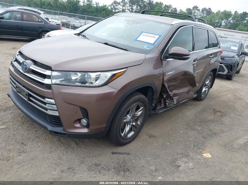 2017 Toyota Highlander VIN 5TDDGRFH8HS021332 IAAI salvage auction — LEFT SIDE, Salvage (Virginia), sold $10,450 on 2026-07-17 (photo 2)