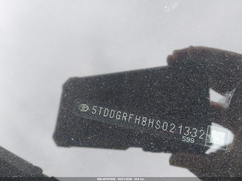2017 Toyota Highlander VIN 5TDDGRFH8HS021332 IAAI salvage auction — LEFT SIDE, Salvage (Virginia), sold $10,450 on 2026-07-17 (photo 9)