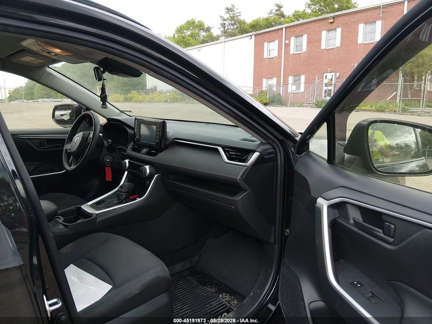 2019 Toyota Rav 4 VIN JTMF1RFV9KJ005953 IAAI salvage auction — SIDE, Salvage Title, sold $6,200 on 2026-07-31 (photo 5)