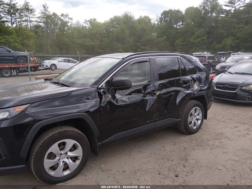 2019 Toyota Rav 4 VIN JTMF1RFV9KJ005953 IAAI salvage auction — SIDE, Salvage Title, sold $6,200 on 2026-07-31 (photo 6)