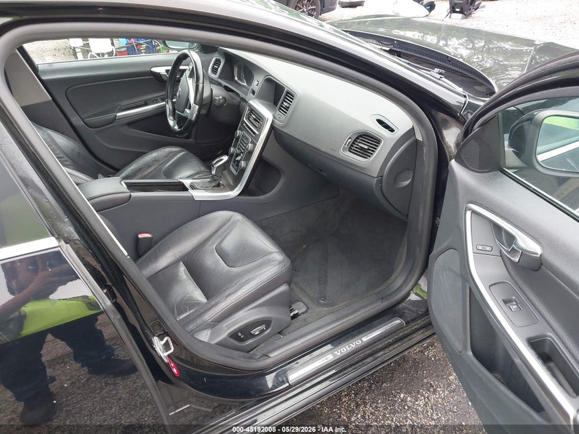 2014 Volvo S60 VIN YV1612FSXE1270943 IAAI salvage auction — FRONT END, Salvage Title, sold $1,250 on 2026-07-15 (photo 5)
