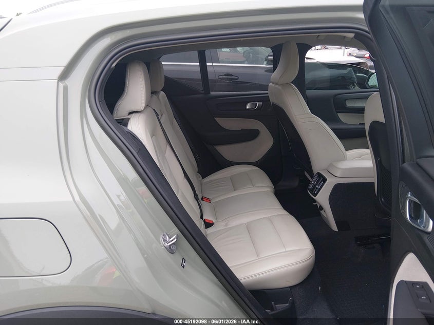 2023 Volvo Xc40 VIN YV4L12UN9P2003230 IAAI salvage auction — LEFT REAR, Salvage Title, sold $13,175 on 2026-08-03 (photo 8)