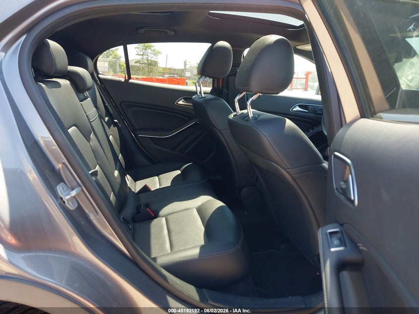 2017 Mercedes-benz Gla-klasse VIN WDCTG4GB9HJ322840 IAAI salvage auction — FRONT END, Salvage (Illinois), sold $4,550 on 2026-07-16 (photo 8)