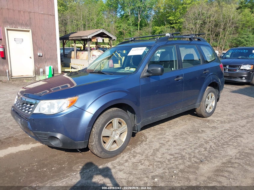 2012 Subaru Forester VIN JF2SHABC4CH441572 IAAI salvage auction — RIGHT FRONT, Salvage (Vermont), sold $400 on 2026-07-16 (photo 2)