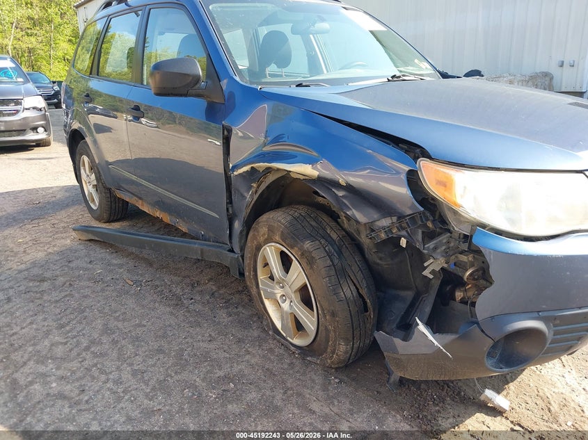 2012 Subaru Forester VIN JF2SHABC4CH441572 IAAI salvage auction — RIGHT FRONT, Salvage (Vermont), sold $400 on 2026-07-16 (photo 6)