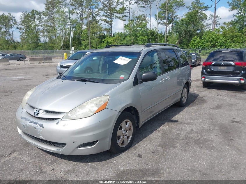 2008 Toyota Sienna VIN 5TDZK23CX8S134025 IAAI salvage auction — NORMAL WEAR, Clear (New York), sold $375 on 2026-07-21 (photo 2)