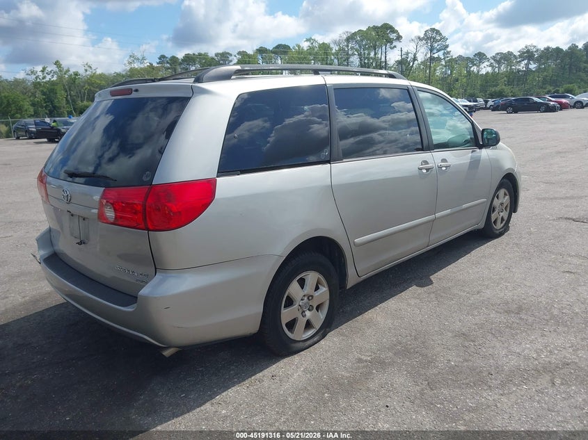 2008 Toyota Sienna VIN 5TDZK23CX8S134025 IAAI salvage auction — NORMAL WEAR, Clear (New York), sold $375 on 2026-07-21 (photo 4)