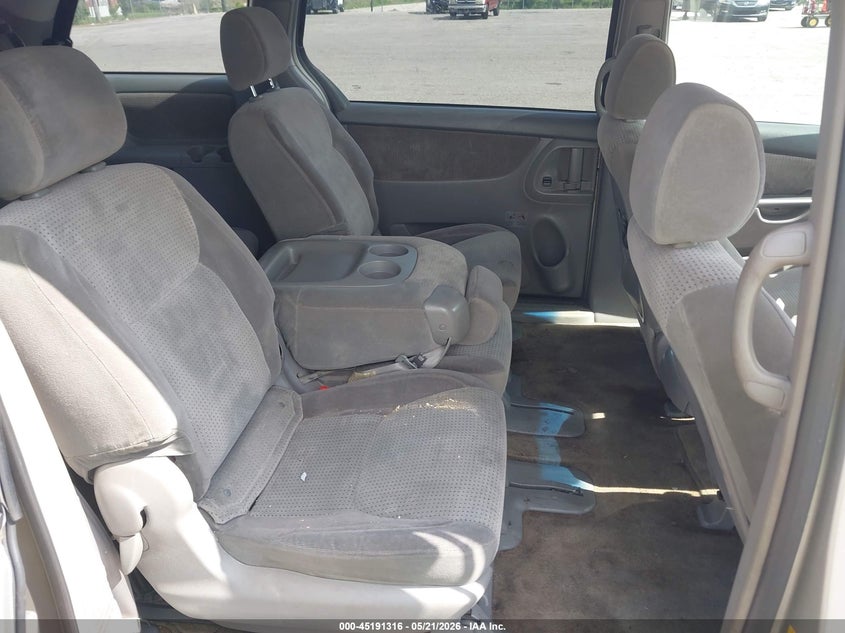 2008 Toyota Sienna VIN 5TDZK23CX8S134025 IAAI salvage auction — NORMAL WEAR, Clear (New York), sold $375 on 2026-07-21 (photo 8)