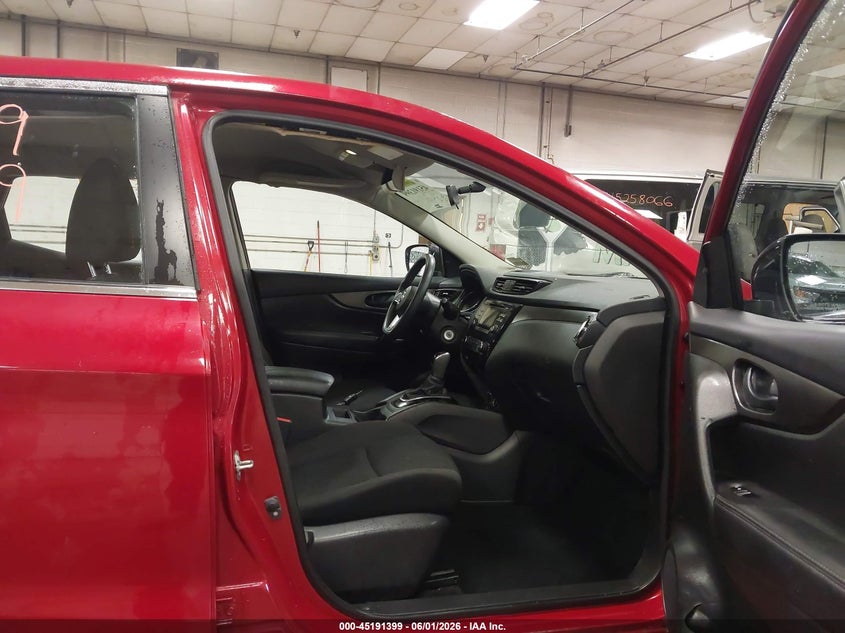 2018 Nissan Rogue VIN JN1BJ1CR6JW255324 IAAI salvage auction — FRONT END, Salvage Title, sold $1,200 on 2026-07-20 (photo 5)
