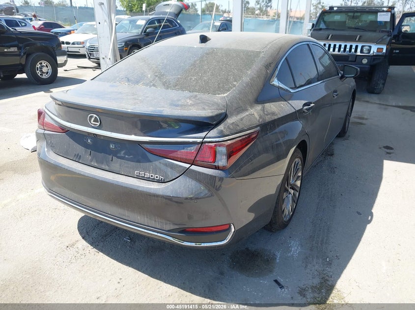 2025 Lexus ES VIN 58AEA1C16SU068915 IAAI salvage auction — WATER/FLOOD, Wait Title, sold $21,175 on 2026-08-26 (photo 4)