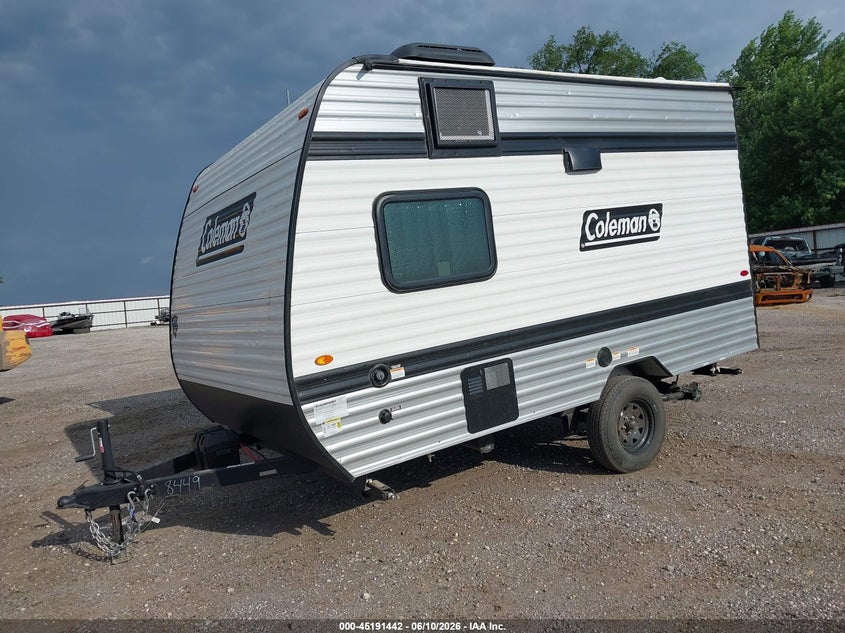 2025 Keystone rv M-13b VIN 4YDTCME19SM948449 IAAI salvage auction — HAIL, Salvage (Iowa), sold $4,650 on 2026-07-07 (photo 2)