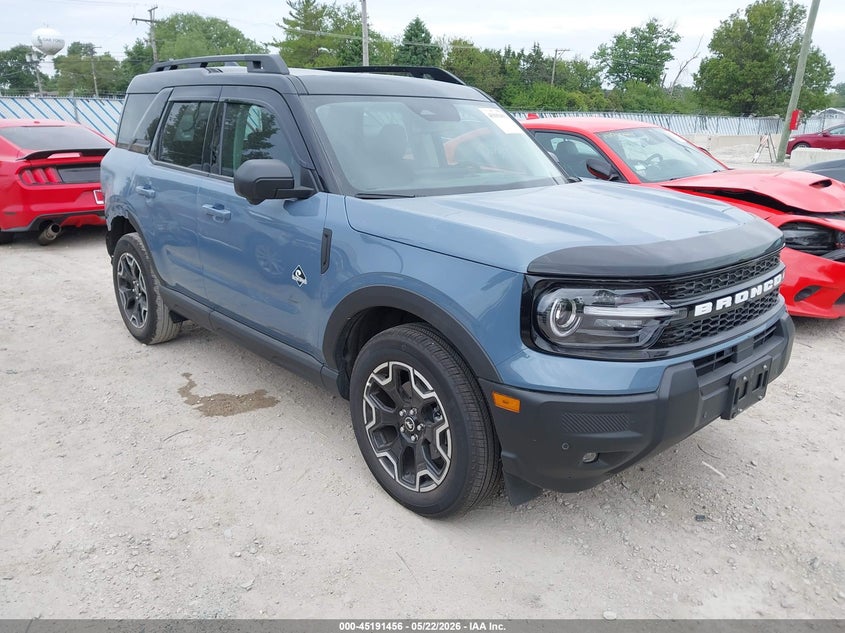 2025 Ford Bronco sport VIN 3FMCR9CN7SRF38059 IAAI salvage auction — REAR END, Salvage (Illinois), sold $9,800 on 2026-07-31 (photo 1)