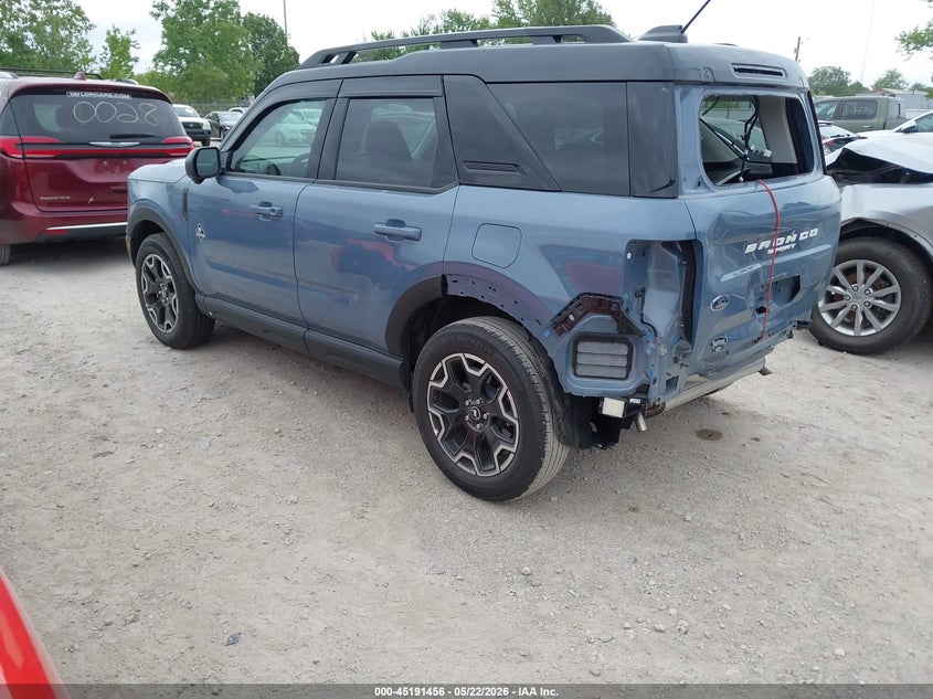 2025 Ford Bronco sport VIN 3FMCR9CN7SRF38059 IAAI salvage auction — REAR END, Salvage (Illinois), sold $9,800 on 2026-07-31 (photo 3)