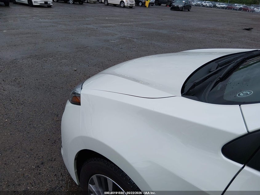 2017 Toyota Corolla VIN 5YFBURHE9HP612037 IAAI salvage auction — HAIL, Clear (Oklahoma), sold $8,500 on 2026-08-01 (photo 6)