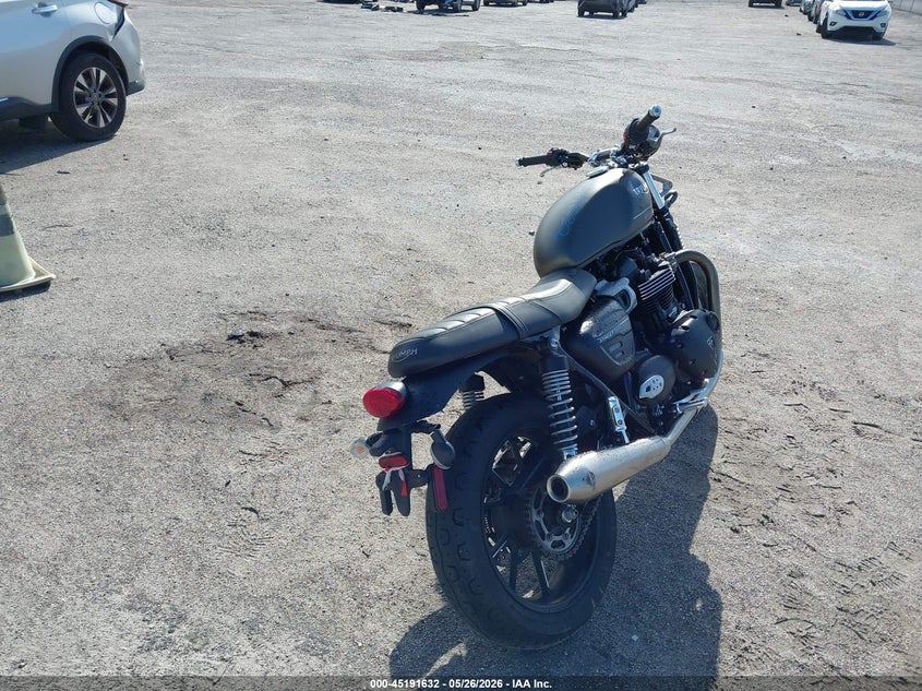 2022 Triumph motorcycle Street VIN SMTD31G71NTAX4443 IAAI salvage auction — SIDE, Rebuildable (Florida), sold $575 on 2026-07-08 (photo 4)