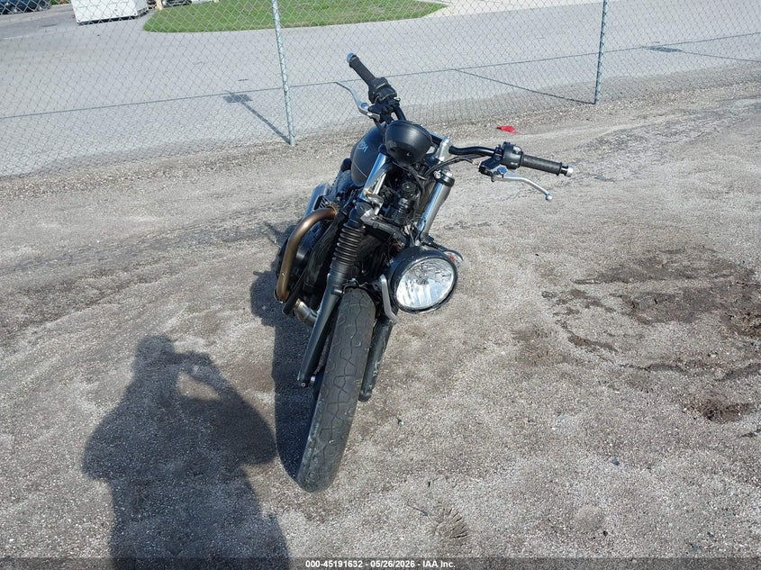 2022 Triumph motorcycle Street VIN SMTD31G71NTAX4443 IAAI salvage auction — SIDE, Rebuildable (Florida), sold $575 on 2026-07-08 (photo 5)