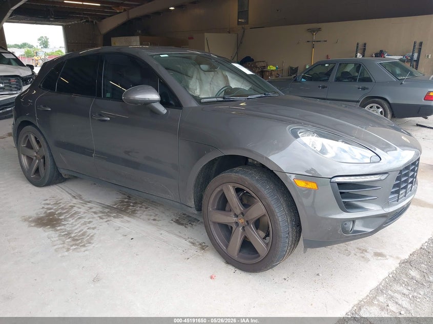 2016 Porsche Macan VIN WP1AB2A57GLB49890 IAAI salvage auction — SIDE, Salvage Title, sold $4,200 on 2026-07-29 (photo 1)