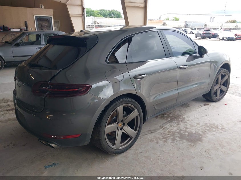 2016 Porsche Macan VIN WP1AB2A57GLB49890 IAAI salvage auction — SIDE, Salvage Title, sold $4,200 on 2026-07-29 (photo 4)