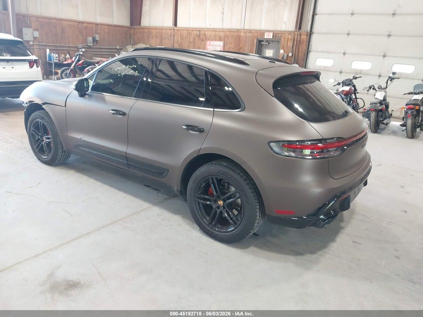 2024 Porsche Macan VIN WP1AA2A57RLB05457 IAAI salvage auction — FRONT END, Salvage Title, sold $17,400 on 2026-08-03 (photo 3)