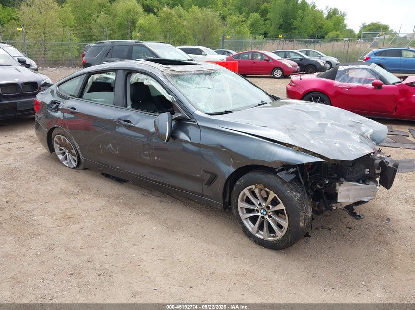 2015 BMW 3er VIN WBA8Z5C57FD672195 IAAI salvage auction — ROLLOVER, Salvage (Illinois), sold $425 on 2026-07-08 (photo 1)