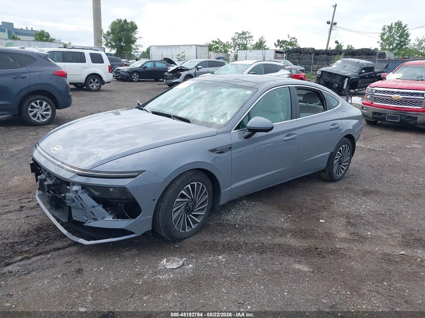 2024 Hyundai Sonata VIN KMHL54JJ3RA092012 IAAI salvage auction — FRONT & REAR, Salvage (Pennsylvania), sold $8,600 on 2026-07-31 (photo 2)