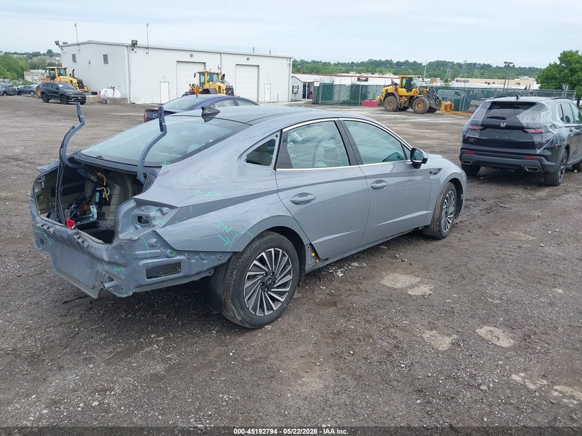 2024 Hyundai Sonata VIN KMHL54JJ3RA092012 IAAI salvage auction — FRONT & REAR, Salvage (Pennsylvania), sold $8,600 on 2026-07-31 (photo 4)