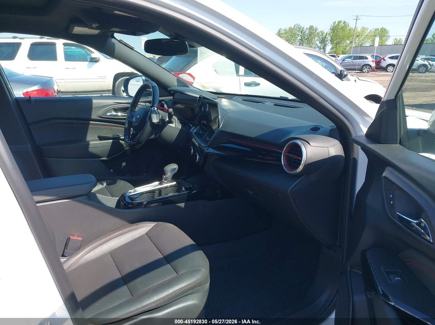 2024 Chevrolet Trax VIN KL77LJE26RC114874 IAAI salvage auction — RIGHT FRONT, Salvage Title, sold $8,000 on 2026-08-02 (photo 5)