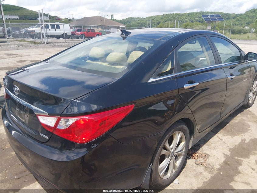 2012 Hyundai Sonata VIN 5NPEC4AC0CH366805 IAAI salvage auction — REAR END, Salvage (West Virginia), sold $900 on 2026-07-23 (photo 4)