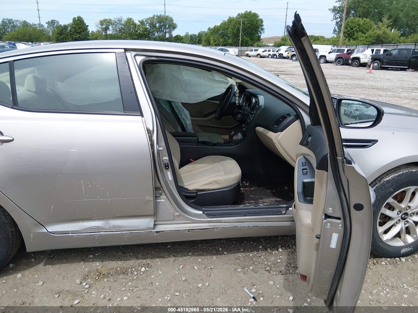 2011 Kia Optima VIN KNAGM4A71B5162633 IAAI salvage auction — NORMAL WEAR, Original (Ohio), sold $425 on 2026-07-29 (photo 5)
