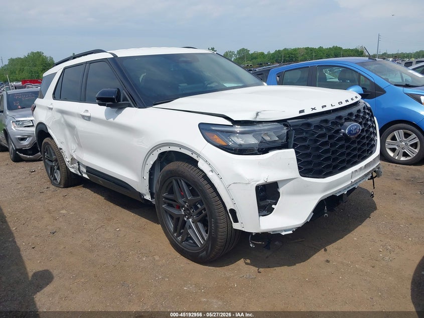 2026 Ford Explorer VIN 1FMWK8GCXTGA21335 IAAI salvage auction — SIDE, Clear (Michigan), sold $16,100 on 2026-07-30 (photo 1)