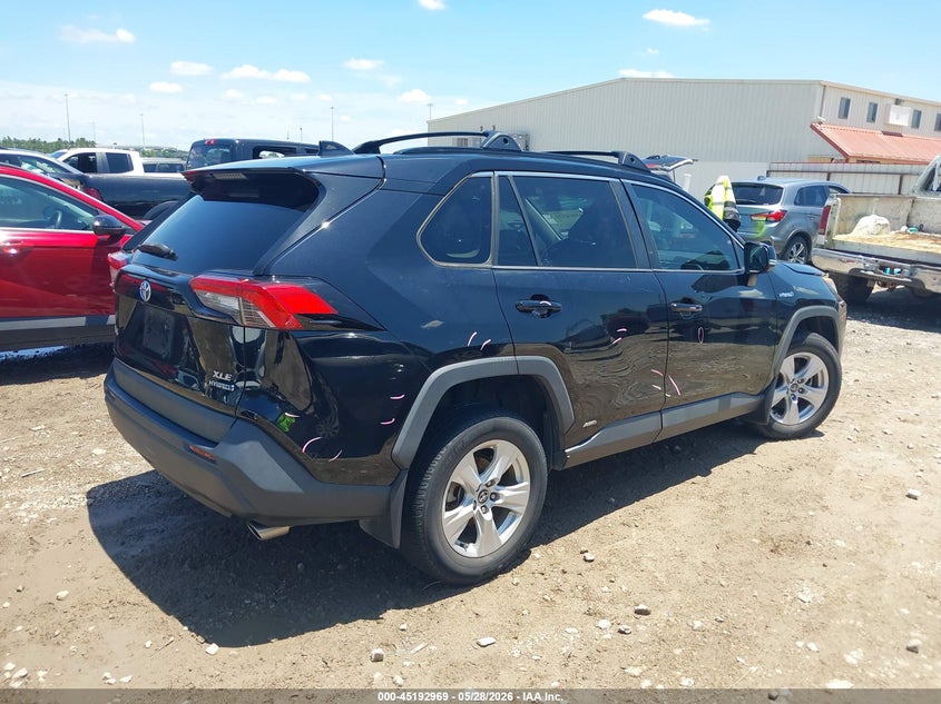 2021 Toyota Rav 4 VIN 4T3R6RFV2MU014691 IAAI salvage auction — LEFT FRONT, Salvage Title, sold $8,900 on 2026-07-23 (photo 4)