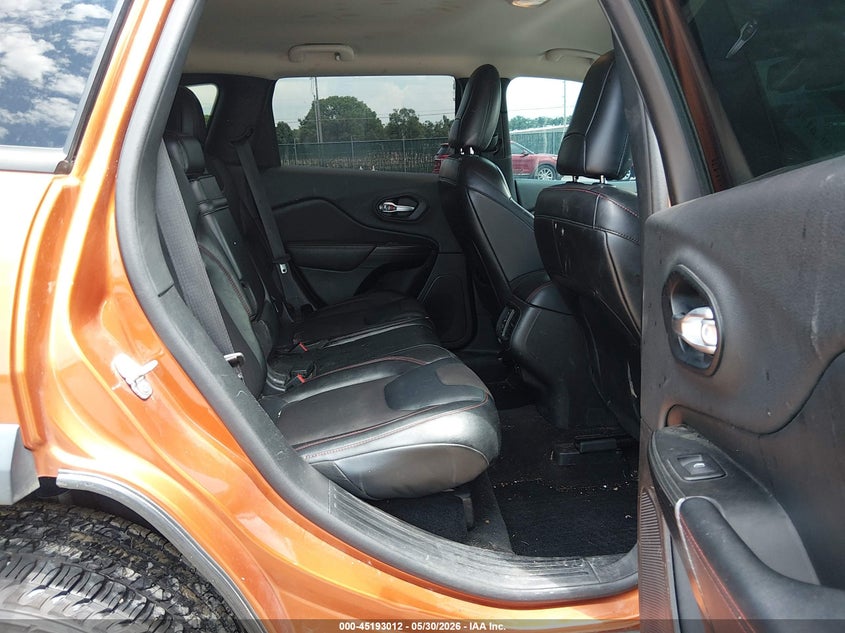 2014 Jeep Cherokee VIN 1C4PJMBSXEW251646 IAAI salvage auction — HAIL, Clear (Kansas), sold $3,700 on 2026-07-24 (photo 8)