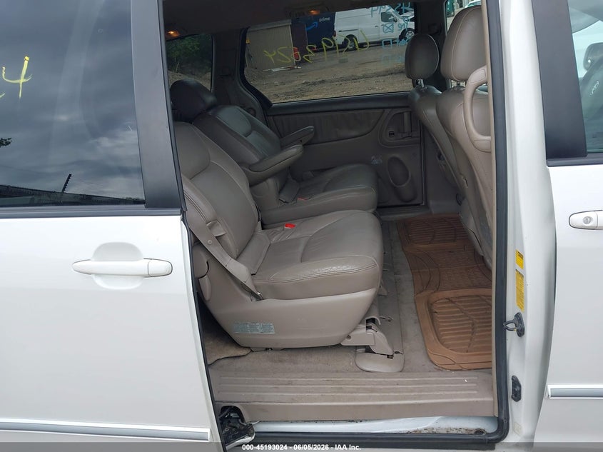 2004 Toyota Sienna VIN 5TDBA22C54S025391 IAAI salvage auction — LEFT SIDE, Prior Salvage (Minnesota), sold $25 on 2026-07-29 (photo 8)